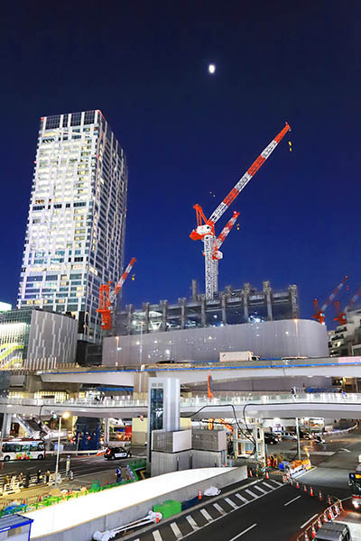 渋谷・超高層ビル夜景