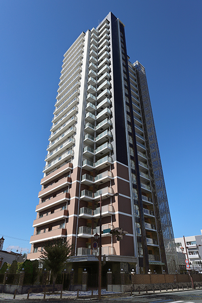 ル・サンク中の橋タワーレジデンス