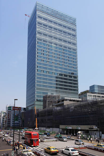 東京 建設中の新宿駅新南口開発ビル 仮称 東京 建設中の新宿駅新南口開発ビル 仮称