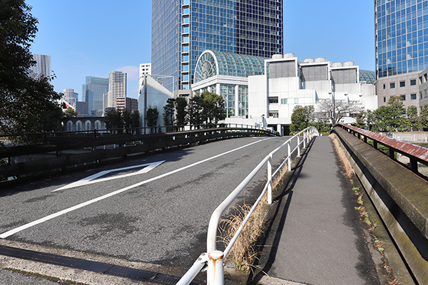 BLUE FRONT SHIBAURA（ブルーフロント芝浦）