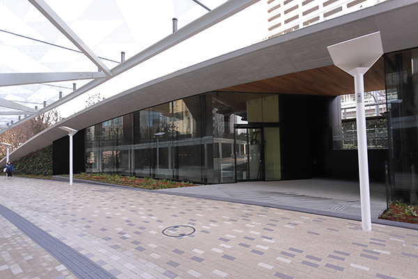 BLUE FRONT SHIBAURA（ブルーフロント芝浦）
