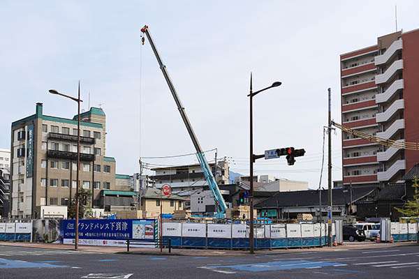 グランドパレス下到津