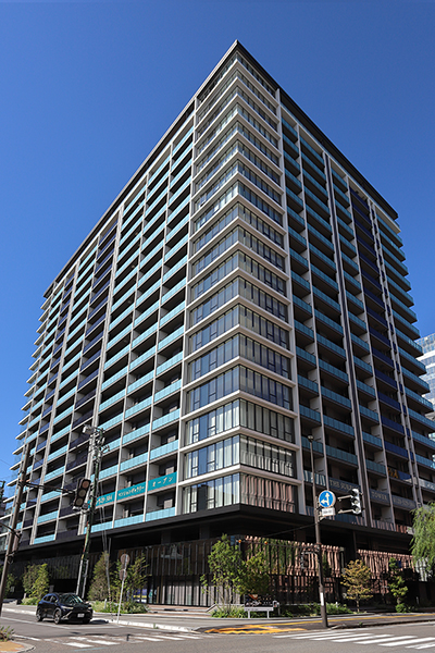 ザ・サーパスタワー新潟万代シティ