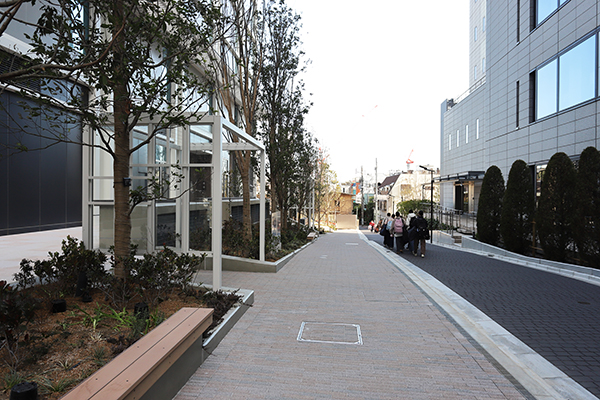 表参道 Grid Tower