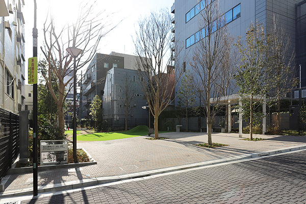 表参道 Grid Tower