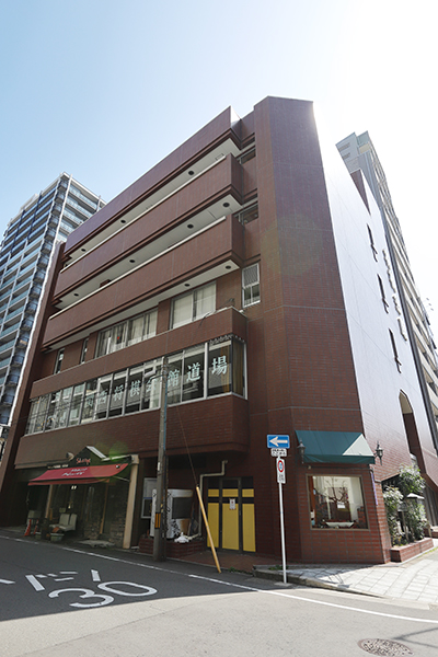 レグナスタワー新梅田